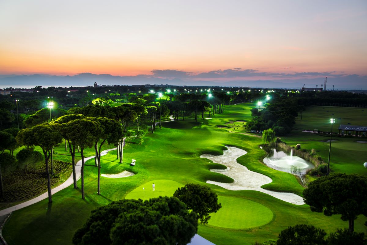 Montgomerie Maxx Royal Golf Course under the floodlights