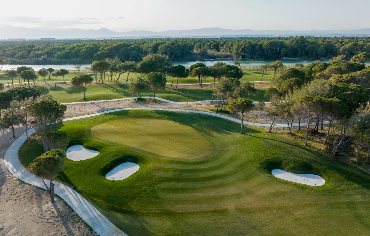 Putting green protected by bunkers at Cullinan Belek Resort in Turkey