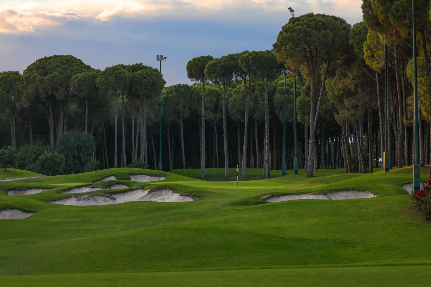 Bunker protecting the greens at Carya in Belek