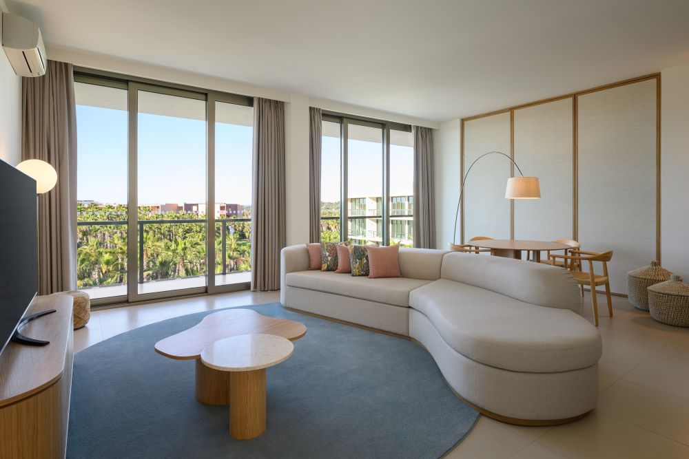 Living area with large sofa in The Westin Algarve Salgados Beach Resort