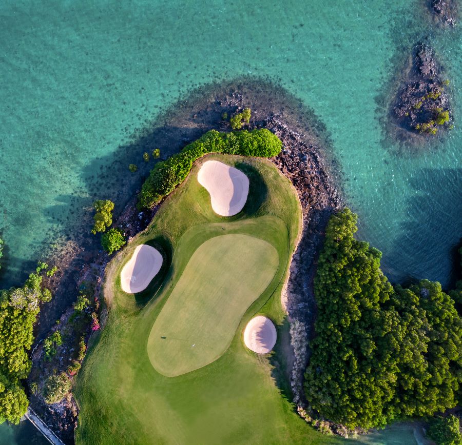 Birds eye view of putting green at Anahita Golf with bunkers surroudning