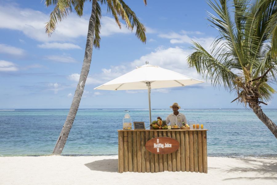 Juice stand on beach Dinarobin Beachcomber Golf Resort & Spa