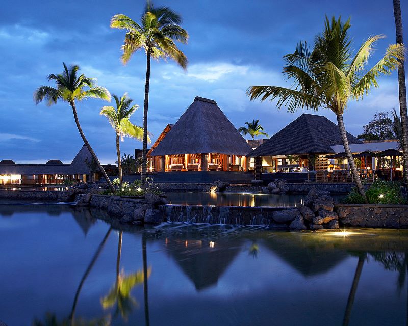 Evening at Four Seasons Resort Mauritius at Anahita