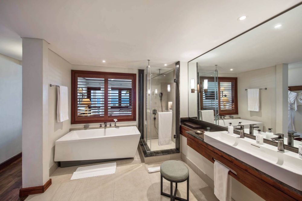 Bathroom at Heritage Awali Golf & Spa Resort