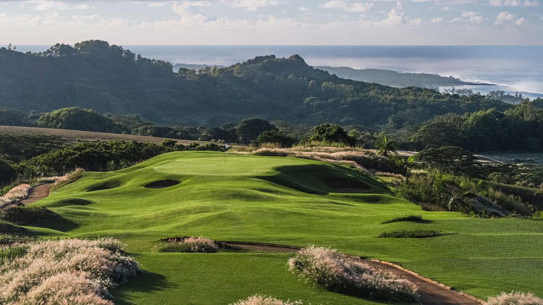 Lush green fairway at La Reserve Golf Links in Mauritius