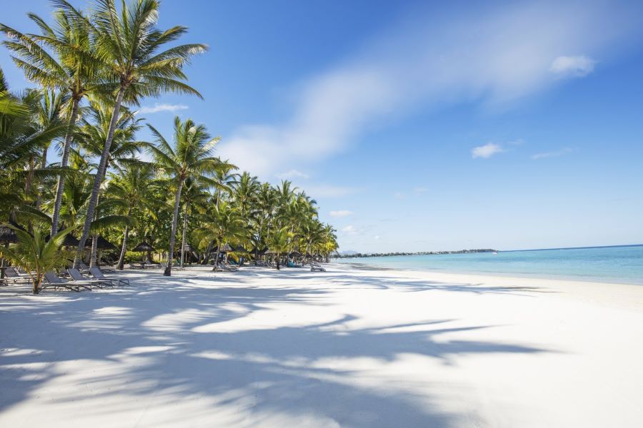 Beach with white sand at Trou aux Biches Beachcomber Golf Resort & Spa