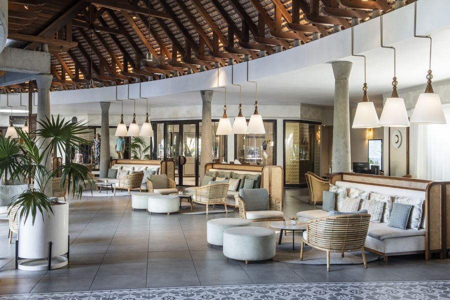 Lobby area with seating at Trou aux Biches Beachcomber Golf Resort & Spa