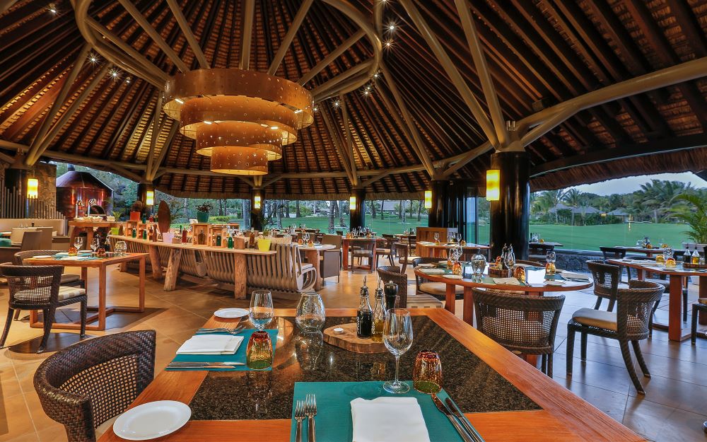 Dining area in wooden building at Anahita Golf And Spa Resort