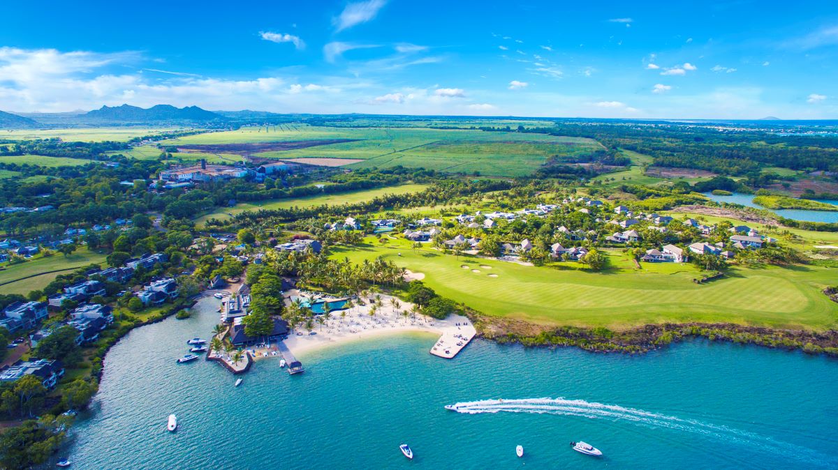 Overview of the resort at Anahita Golf & Spa in Mauritius