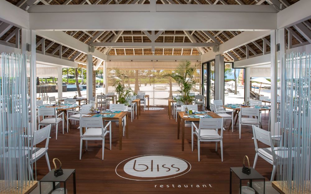 Beach bar dining area at Anahita Golf And Spa Resort