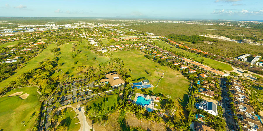 Swimming pools on the edge of the course at Cocotal Golf